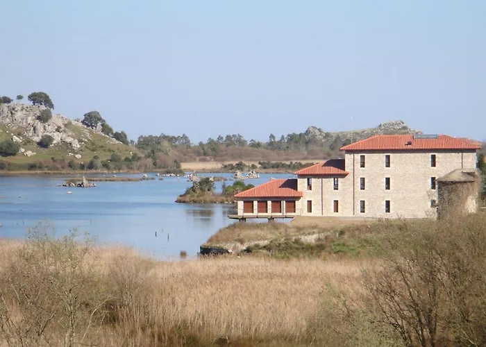 Hotel Villa מלון